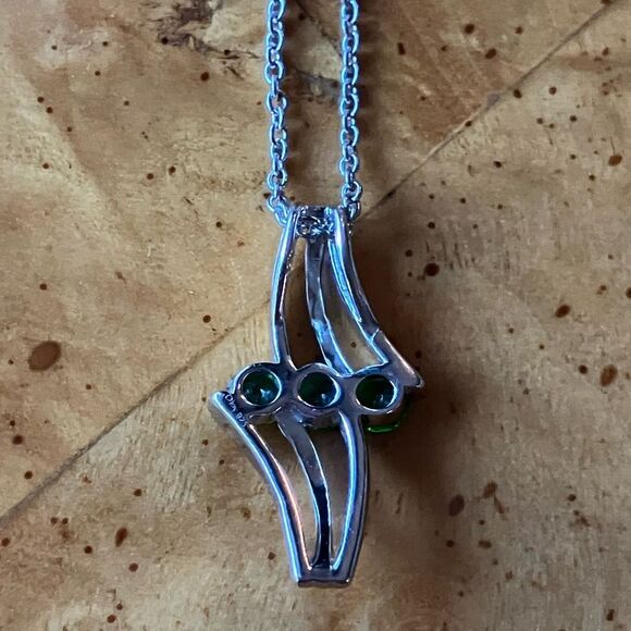 Natural Chrome Diopside Sterling Silver Pendant - Picture 4 of 6